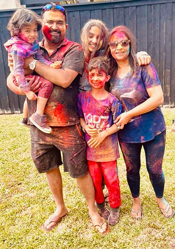 Deepali-Narula-family-min Deepali-Narula-family